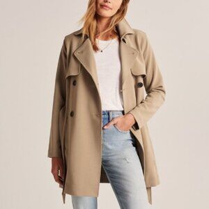 NWOT Abercrombie & Fitch Drapey Trench Coat Size M Tan